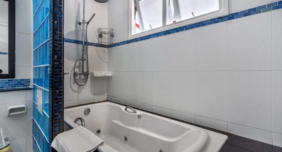 For rent and for sale 3 bedrooms villa in Kathu, Phuket