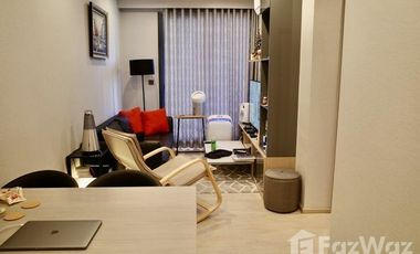 For sale 2 bed condo in Watthana, Bangkok