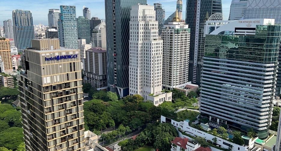 Condo en alquiler y en venta de 4 habitaciones en Pathum Wan, Bangkok