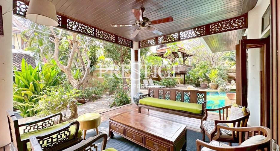 For rent and for sale 4 bedrooms house in Jomtien, Pattaya