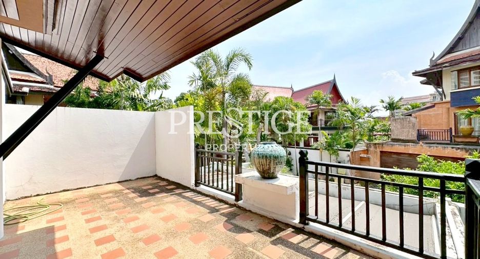 For rent and for sale 4 bedrooms house in Jomtien, Pattaya