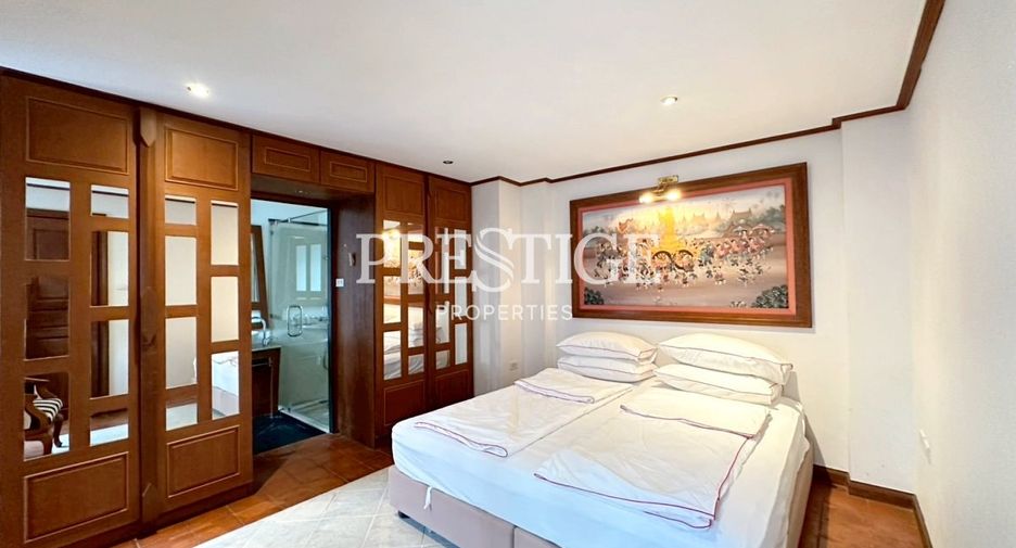 For rent and for sale 4 bedrooms house in Jomtien, Pattaya