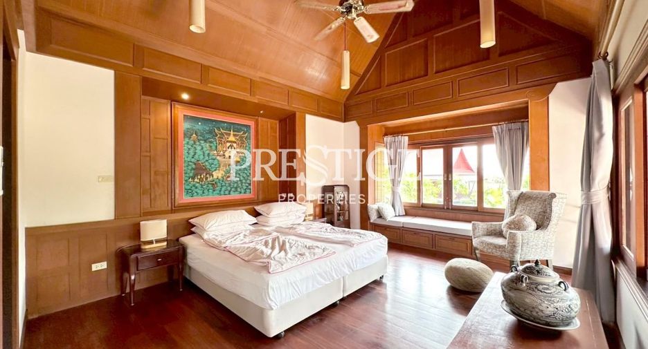 For rent and for sale 4 bedrooms house in Jomtien, Pattaya