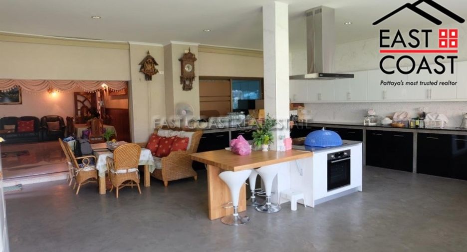 Casa en venta de 6 habitaciones en Bang Lamung, Chonburi