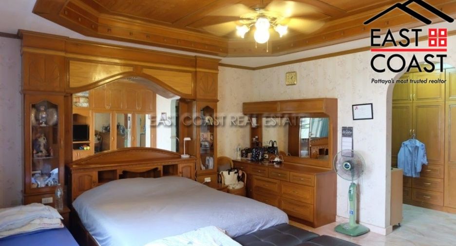 Casa en venta de 6 habitaciones en Bang Lamung, Chonburi