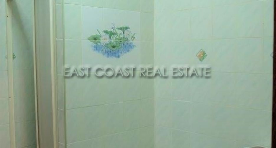 Casa en venta de 6 habitaciones en Bang Lamung, Chonburi