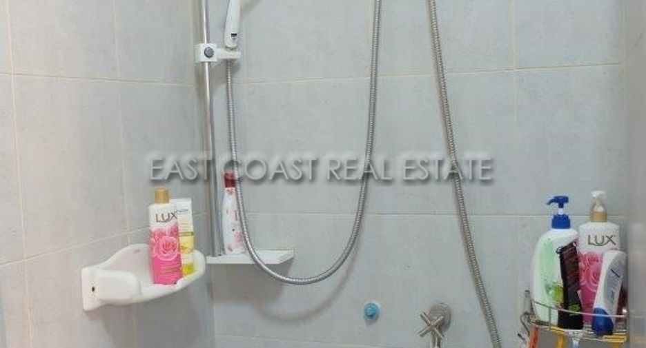 Casa en venta de 6 habitaciones en Bang Lamung, Chonburi