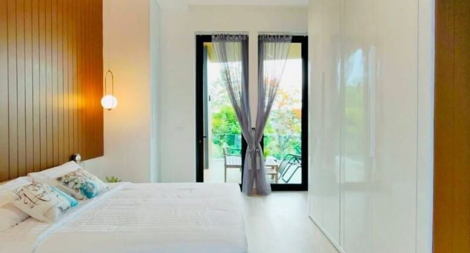 For rent 5 Beds villa in Mueang Chiang Mai, Chiang Mai