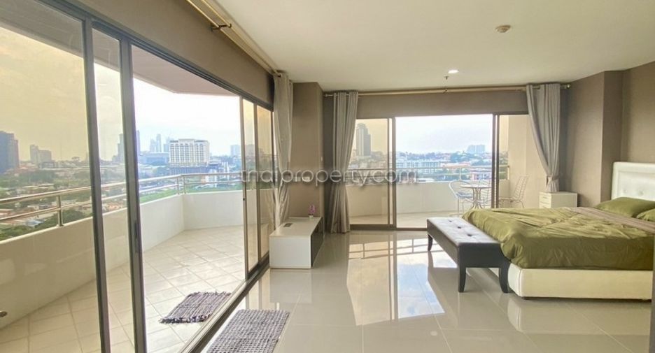 For sale studio condo in Bang Lamung, Chonburi