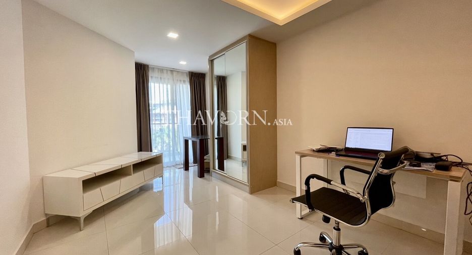 For sale 3 bedrooms condo in Bang Lamung, Chonburi