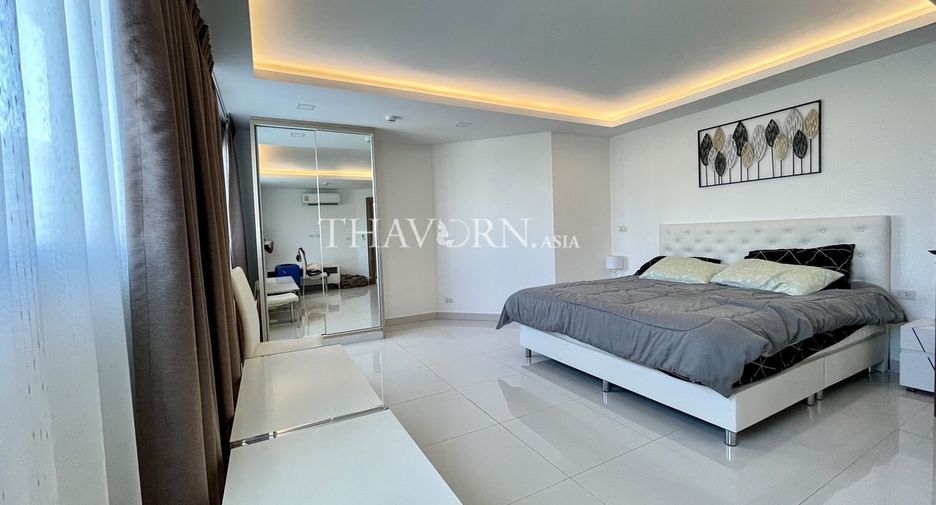 For sale 3 bedrooms condo in Bang Lamung, Chonburi
