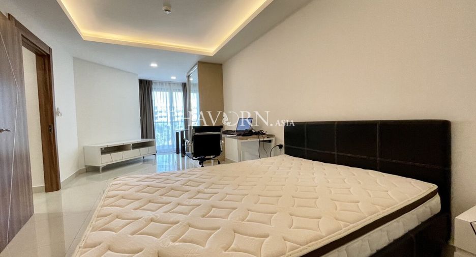 For sale 3 bedrooms condo in Bang Lamung, Chonburi