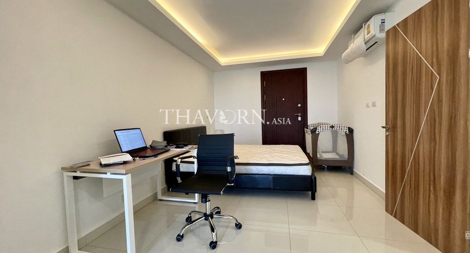For sale 3 bedrooms condo in Bang Lamung, Chonburi