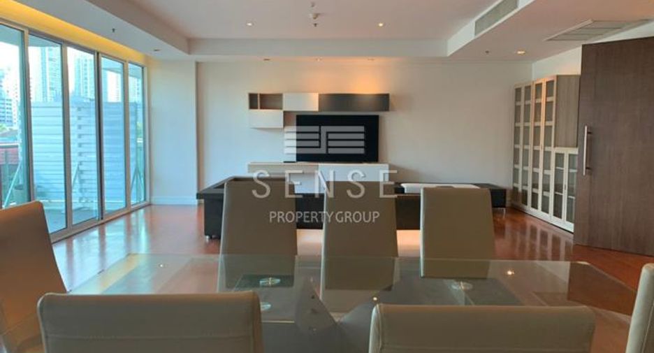 For rent 4 bedrooms condo in Khlong Toei, Bangkok