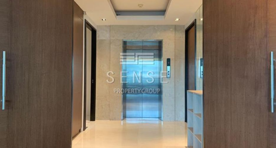 For rent 4 bedrooms condo in Khlong Toei, Bangkok