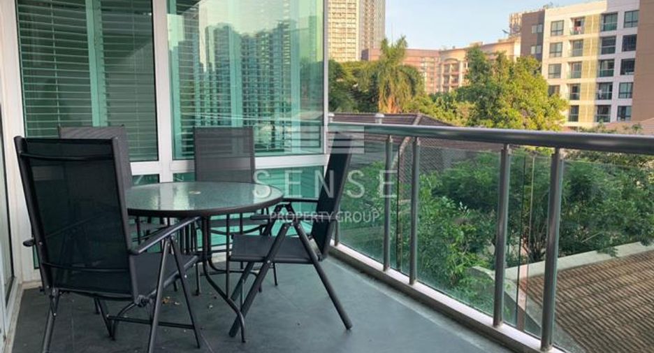 For rent 4 bedrooms condo in Khlong Toei, Bangkok
