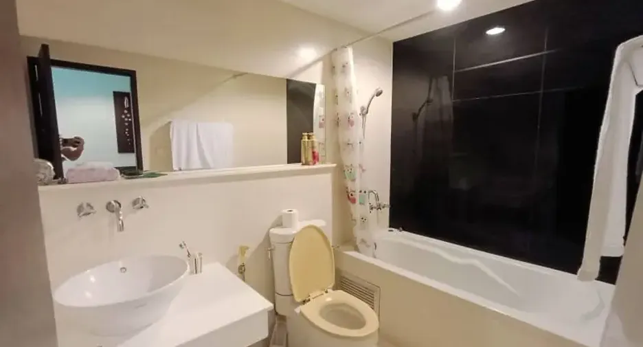 Condo en venta de 1 habitaciones en Khlong Toei, Bangkok
