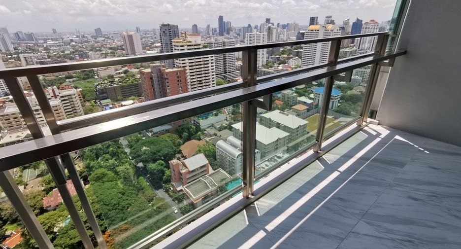 ขาย 3 ห้องนอน คอนโด ใน คลองเตย, กรุงเทพฯ
