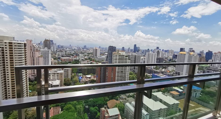 ขาย 3 ห้องนอน คอนโด ใน คลองเตย, กรุงเทพฯ