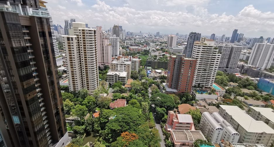 ขาย 3 ห้องนอน คอนโด ใน คลองเตย, กรุงเทพฯ