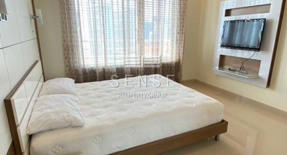 For rent 3 bedrooms condo in Khlong Toei, Bangkok