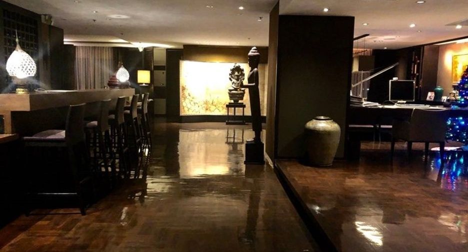 For sale 3 bed condo in Watthana, Bangkok