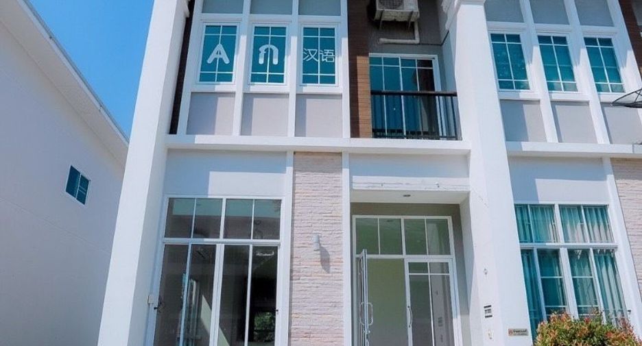 For rent and for sale 2 bed townhouse in Hang Dong, Chiang Mai