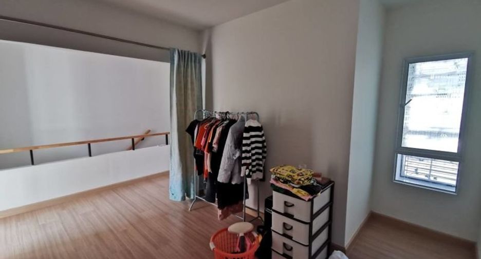 Reihenhaus zum Kauf mit 2 Zimmer in Mueang Pathum Thani, Pathum Thani