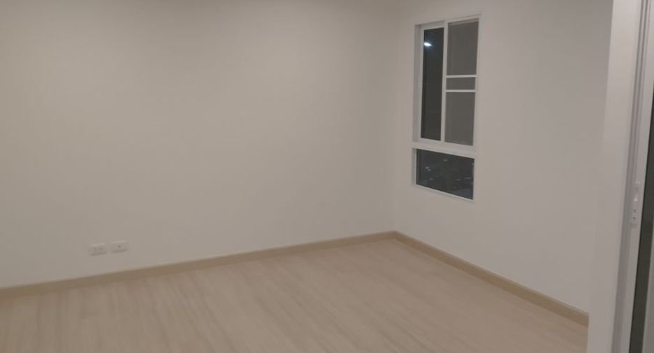 Reihenhaus zum Kauf mit 2 Zimmer in Mueang Pathum Thani, Pathum Thani