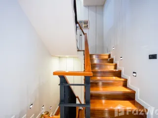 For rent 4 bed villa in Watthana, Bangkok