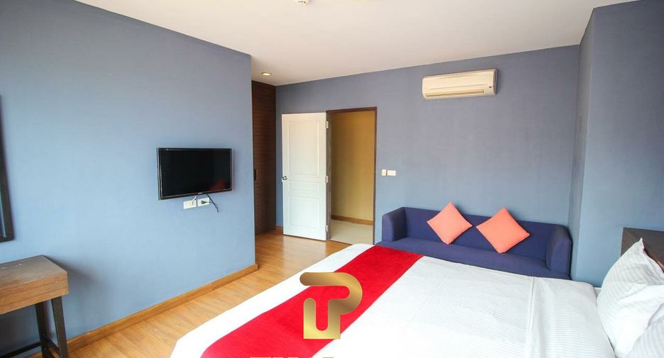 For sale 4 bedrooms condo in Cha Am, Phetchaburi