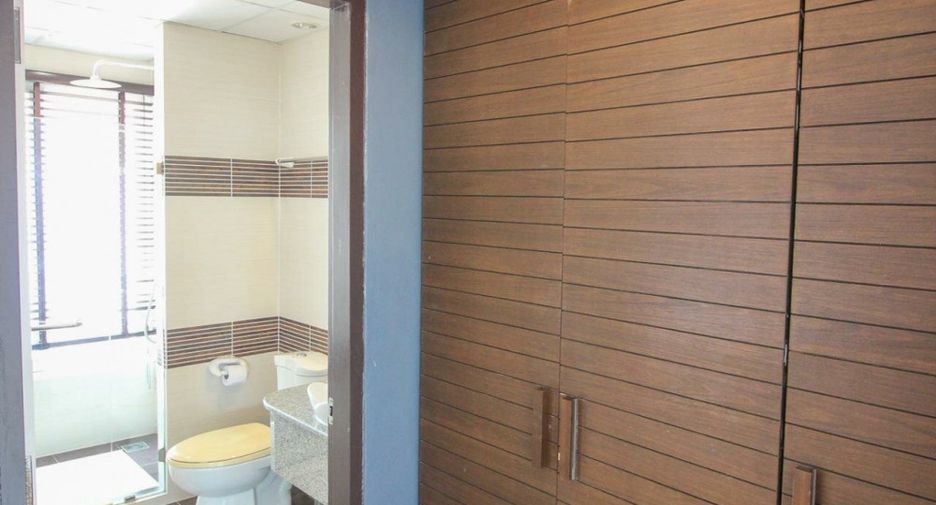 For sale 4 bedrooms condo in Cha Am, Phetchaburi