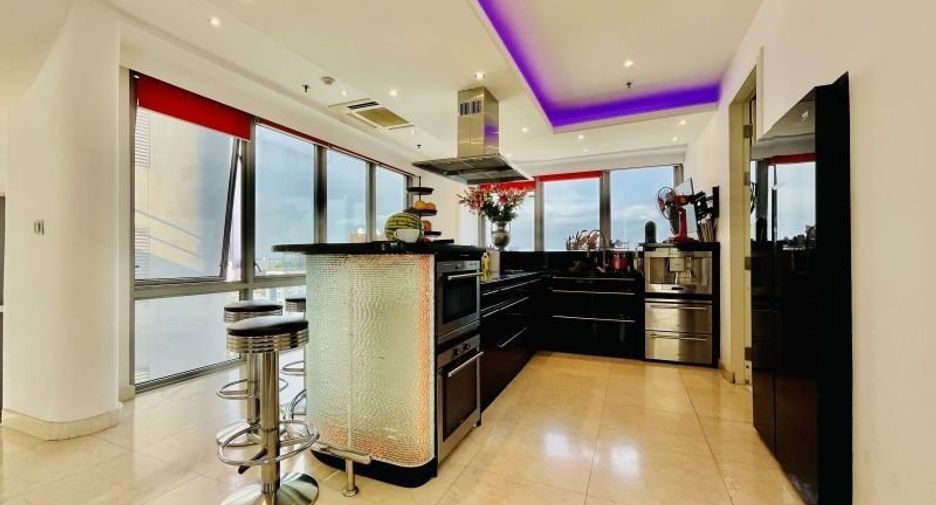 For sale 3 bedrooms condo in Bang Lamung, Chonburi