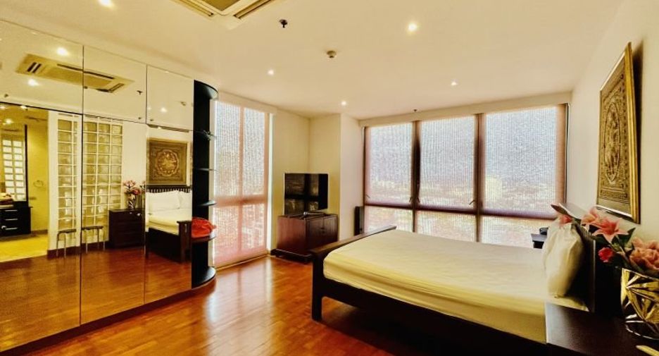 For sale 3 bedrooms condo in Bang Lamung, Chonburi