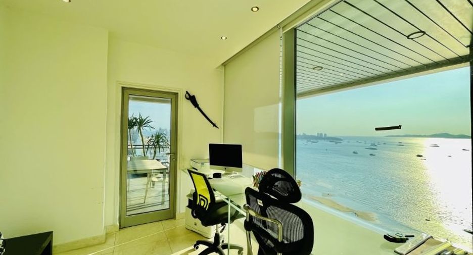 For sale 3 bedrooms condo in Bang Lamung, Chonburi