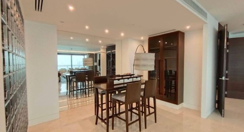 For rent and for sale 4 bedrooms condo in Pathum Wan, Bangkok