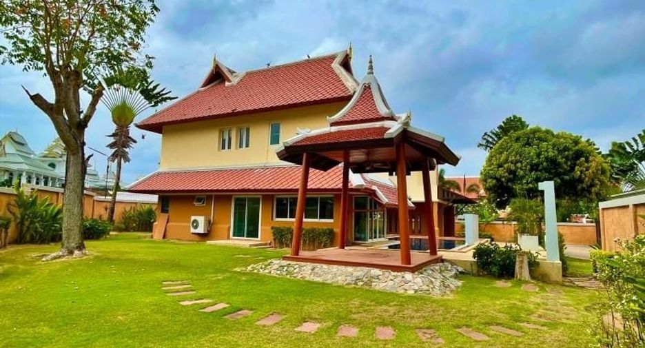 For rent 5 Beds villa in East Pattaya, Pattaya