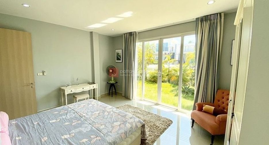 For sale 3 bedrooms house in Bang Lamung, Chonburi