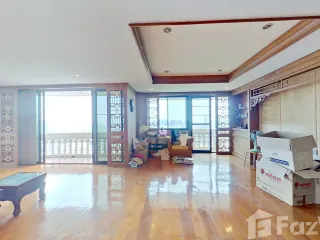 For sale 3 bed condo in Khlong San, Bangkok