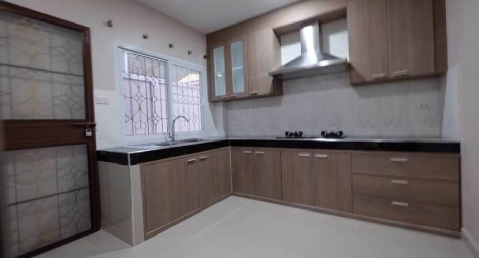 À louer et à vendre 3 chambres maison à Bang Lamung, Chonburi