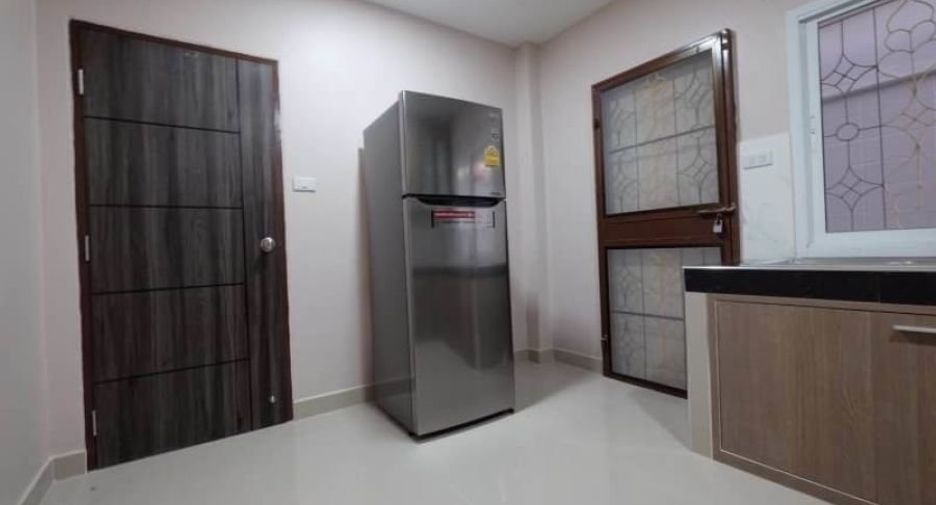 À louer et à vendre 3 chambres maison à Bang Lamung, Chonburi