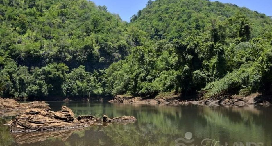 Terreno en venta en Thong Pha Phum, Kanchanaburi