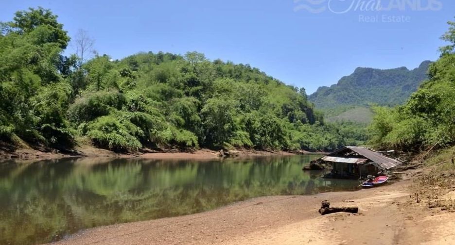 Terreno en venta en Thong Pha Phum, Kanchanaburi