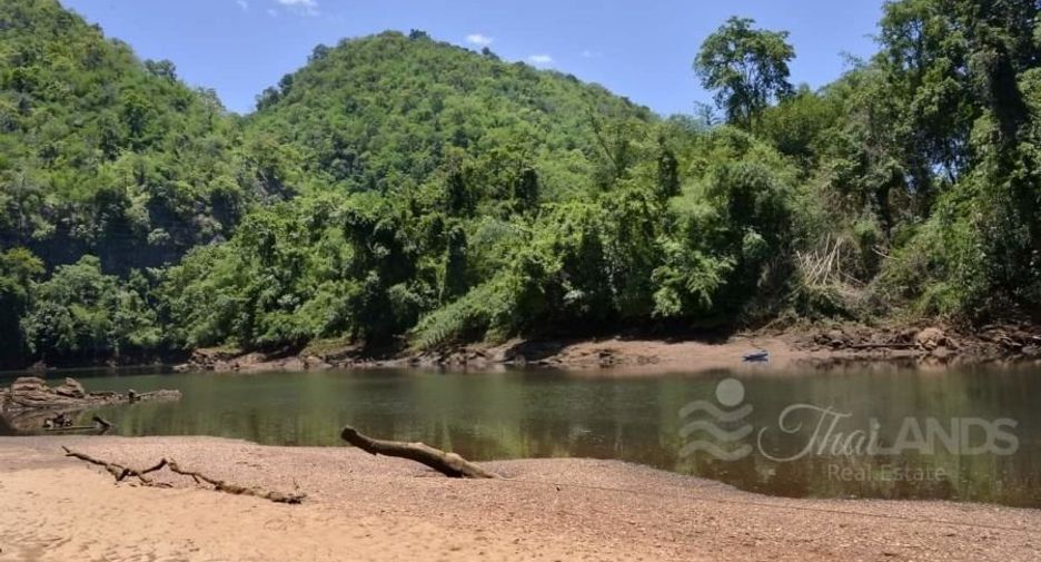 Terreno en venta en Thong Pha Phum, Kanchanaburi