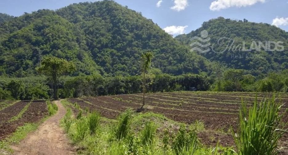 Terreno en venta en Thong Pha Phum, Kanchanaburi