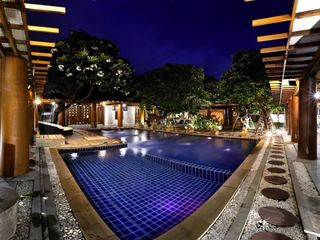 For sale 5 bedrooms villa in Khan Na Yao, Bangkok