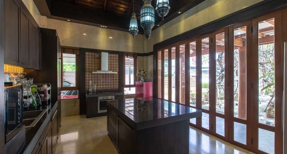À vendre 5 chambres villa à Khan Na Yao, Bangkok