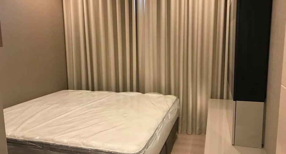 For sale 2 bed condo in Phaya Thai, Bangkok