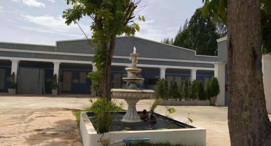 For sale 16 bedrooms retail Space in Pran Buri, Prachuap Khiri Khan