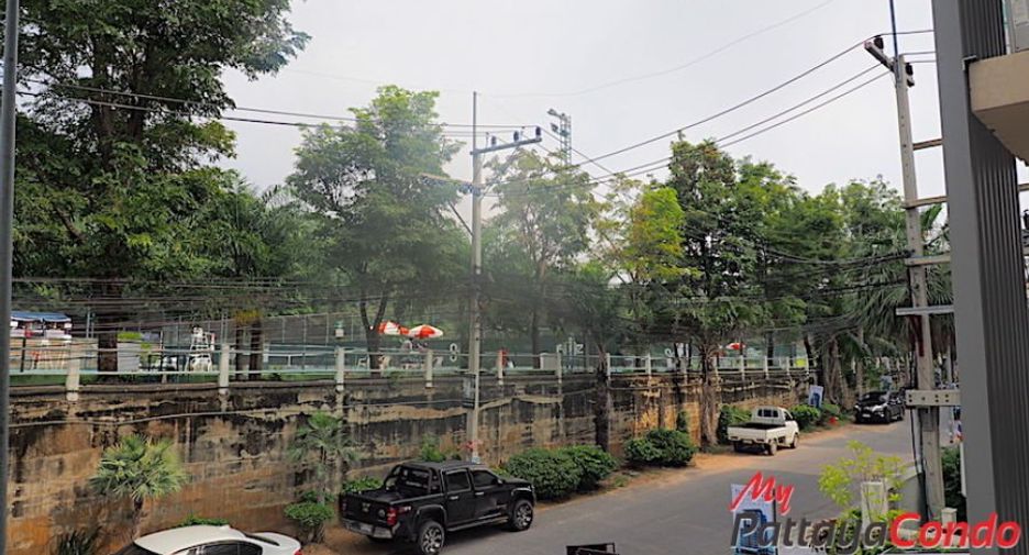 出售 2 卧室 公寓 在 Bang Lamung, Chon Buri